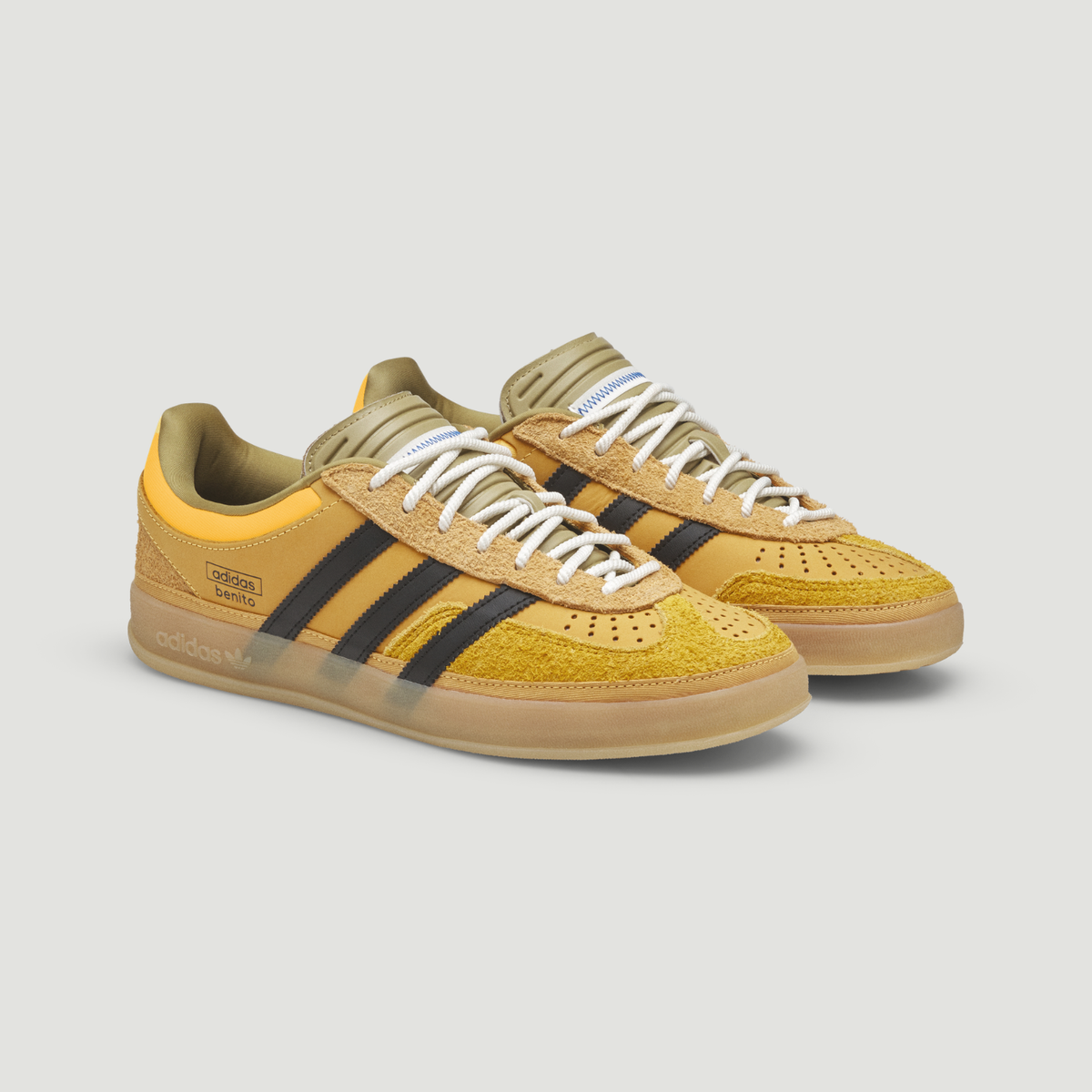 BAD BUNNY GAZELLE INDOOR SOLAR GOLD