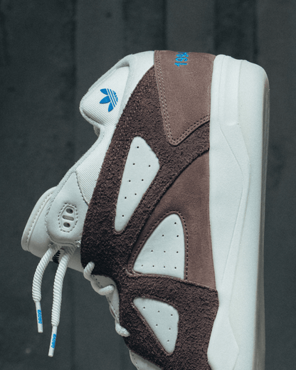 ADIDAS BADBO 1.0 BROWN - Adidas para Bad Bunny