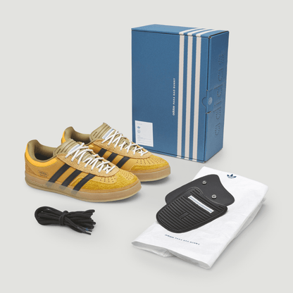BAD BUNNY GAZELLE INDOOR SOLAR GOLD - Adidas para Bad Bunny