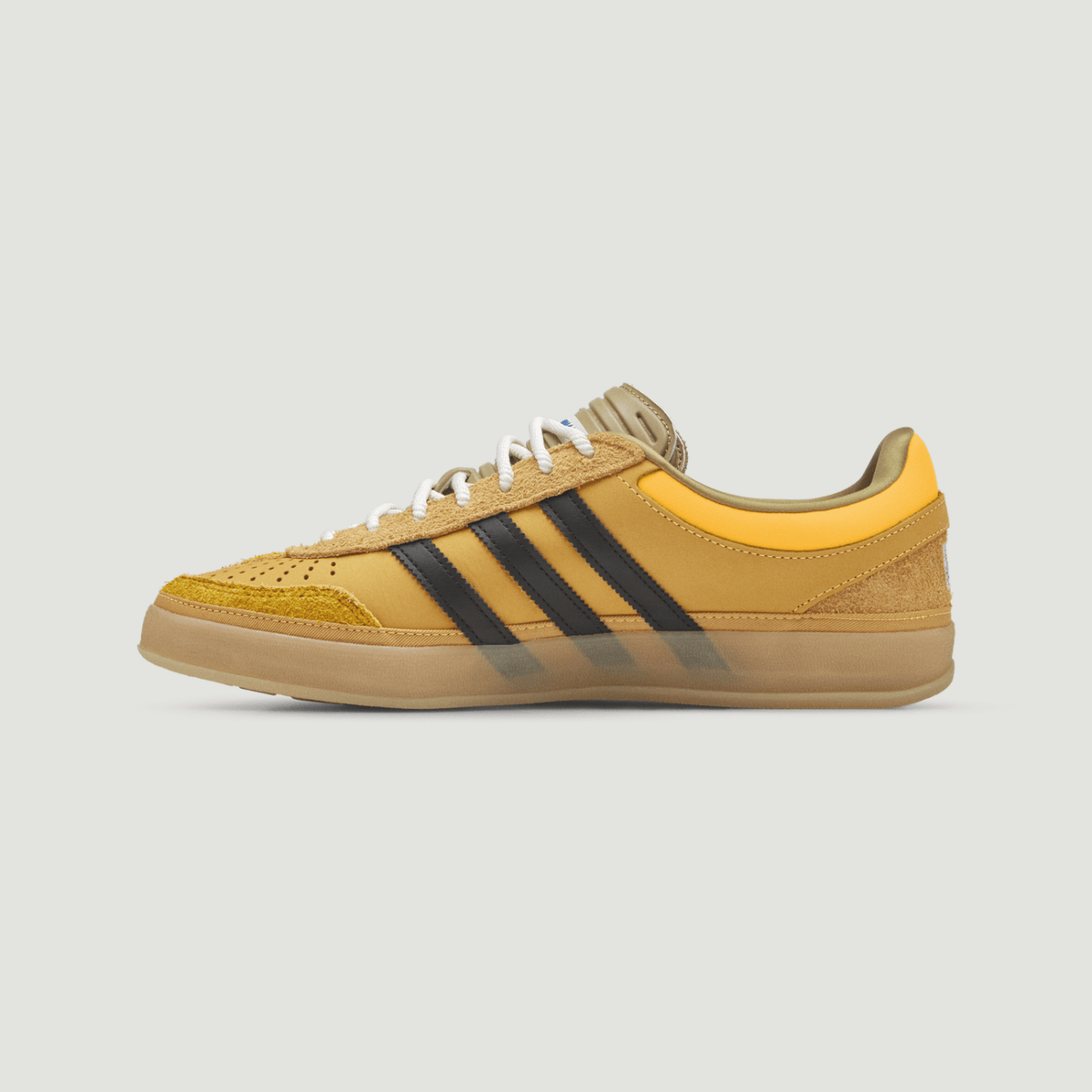 BAD BUNNY GAZELLE INDOOR SOLAR GOLD - Adidas para Bad Bunny